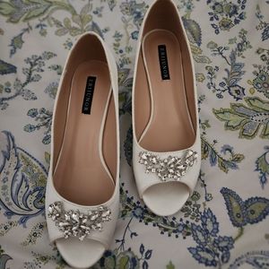NWT ivory bling kittten heels for prom or wedding formal